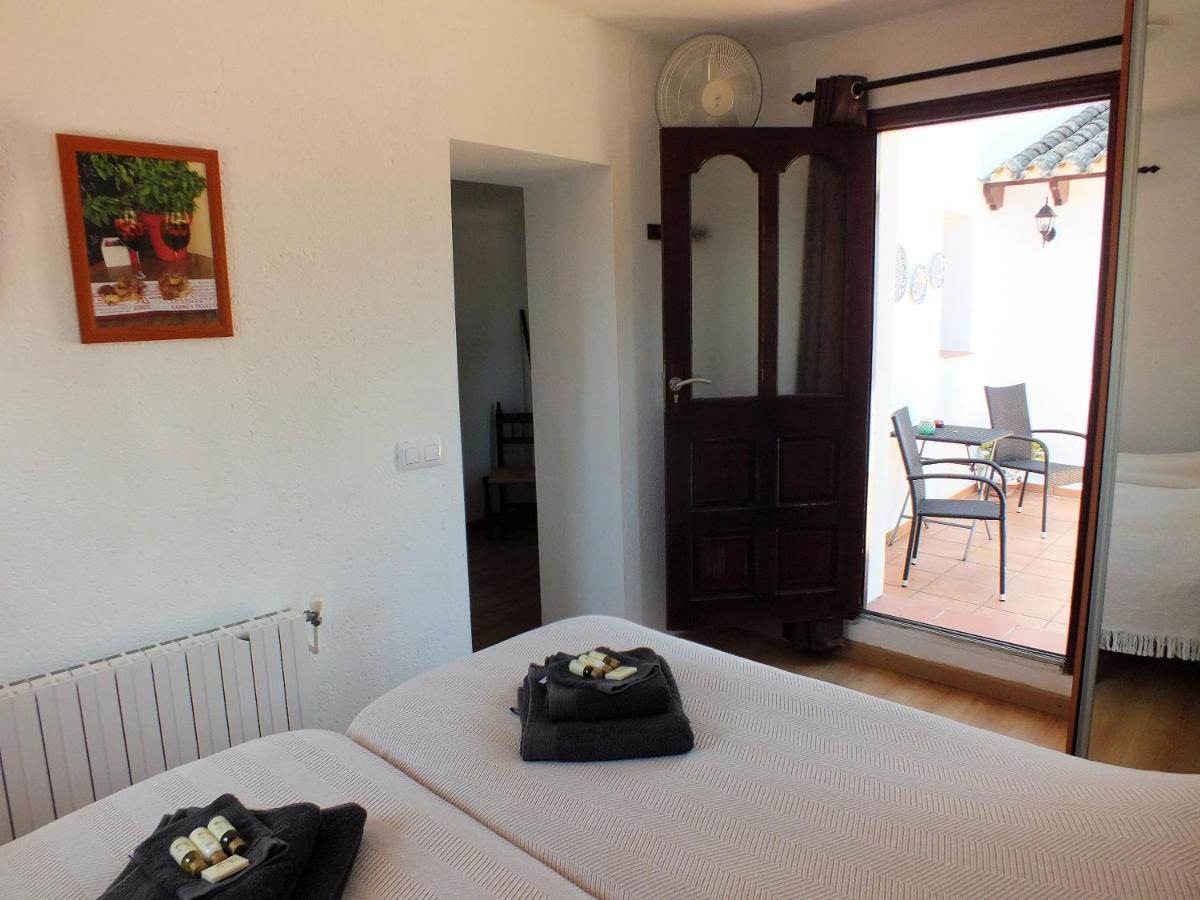 Bed and Breakfast Buena Idea - Adults Only Jalón Esterno foto